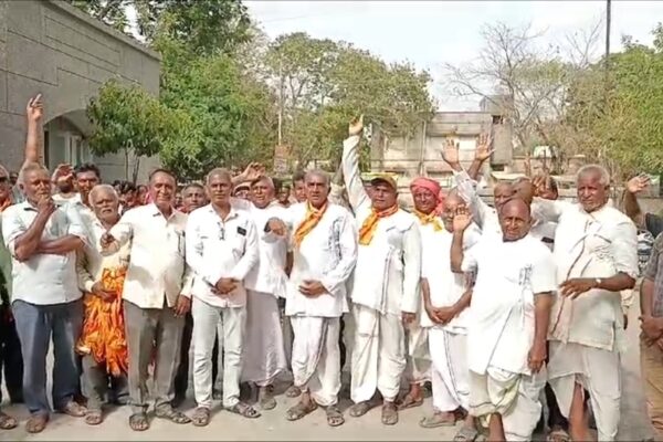 જામકંડોરણામાં વિવાદિત ફિલ્મ મહારાજ ઉપર રોક લગાવવા મામલતદારને આવેદન પત્ર પાઠવ્યું