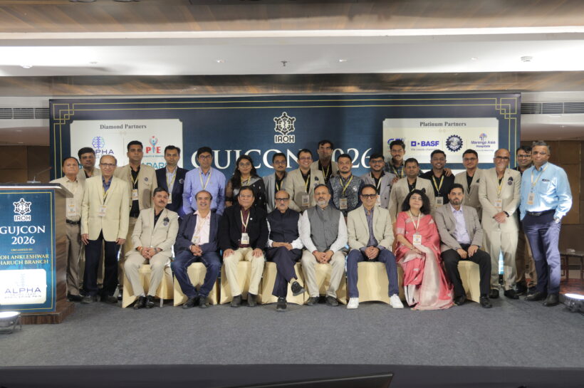GUJCON 2026 કોન્ફરન્સ દરમિયાન ભરૂચમાં મંચ પર ઉપસ્થિત મહાનુભાવો